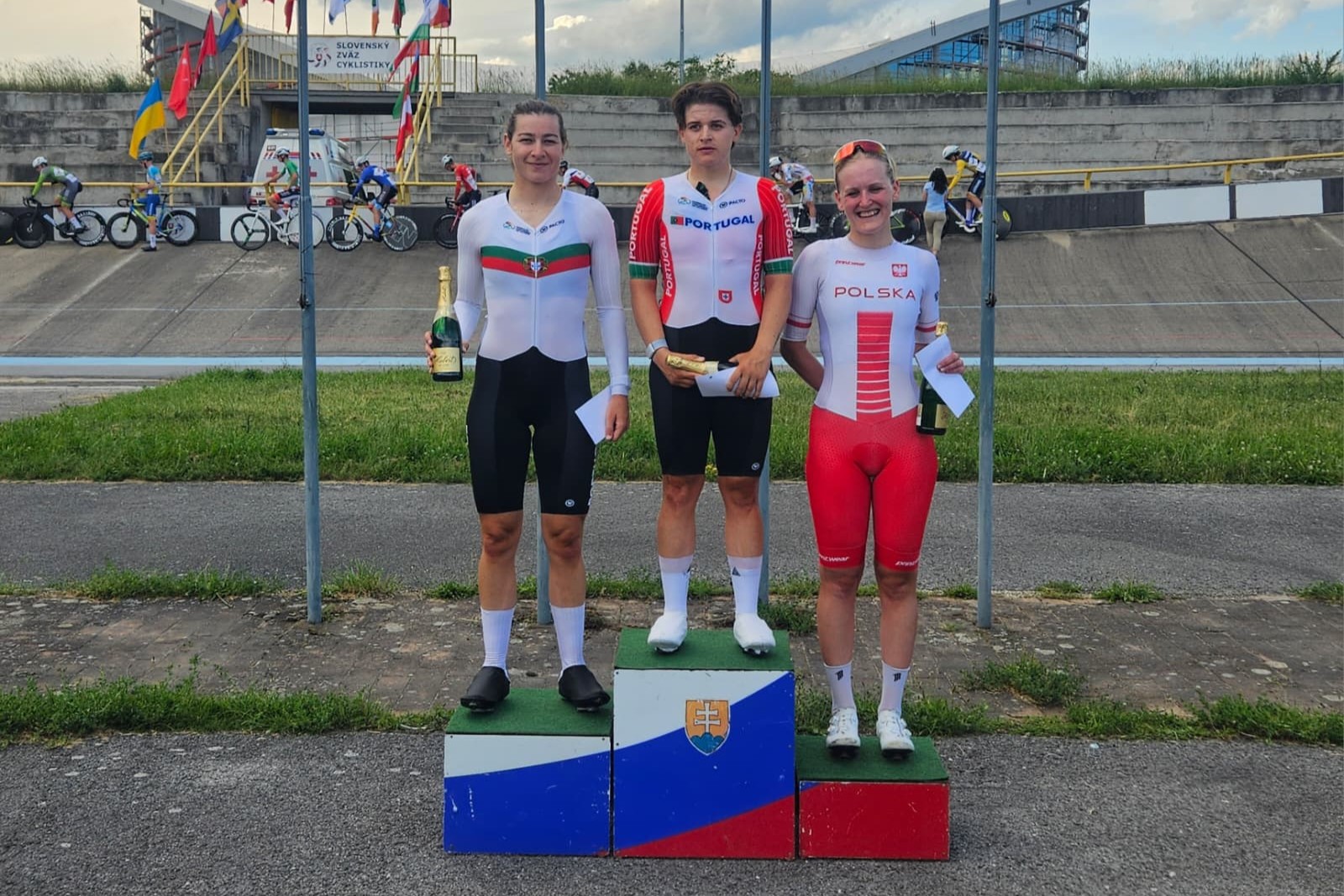 Maria Martins venceu no Omnium e Daniela Campos foi segunda classificada.jpeg